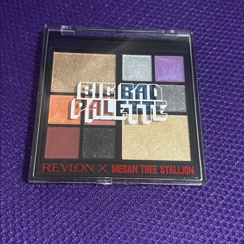 Revlon Big Bad Palette with Gold, 💛Silver, 🩶Purple, 💜Orange, 🧡and Black 🖤Shades